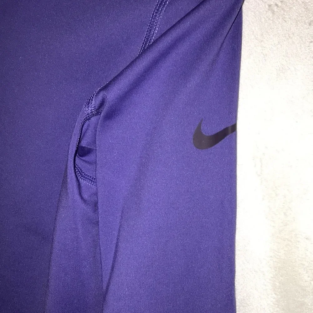Nike Pro Dri-FIT Womens Quarter Zip Long Sleeve Mock Neck Purple Top Small